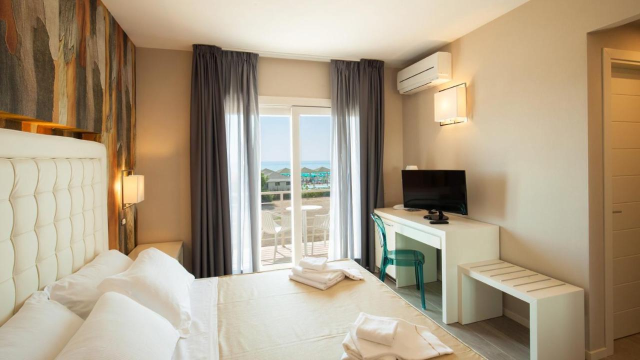 Hotel Boutique Carolina Marina di Castagneto Carducci Εξωτερικό φωτογραφία
